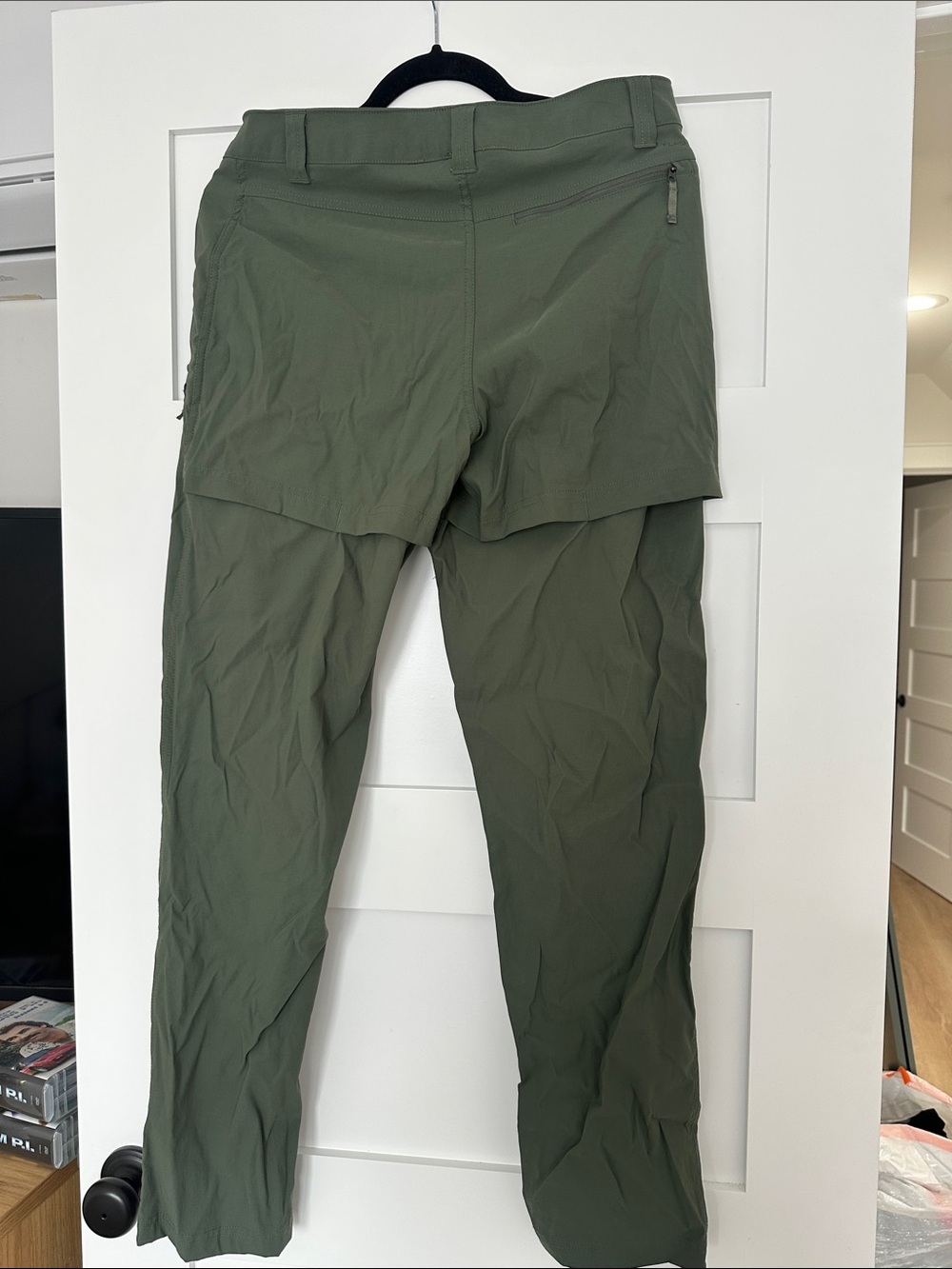 The North Face Men's Olive Cargo Stretch Pants - Picture 2 of 3